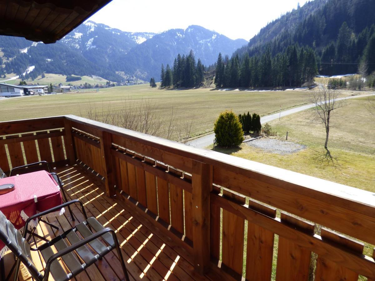 Haus Alpenland Hotell Tannheim Exteriör bild