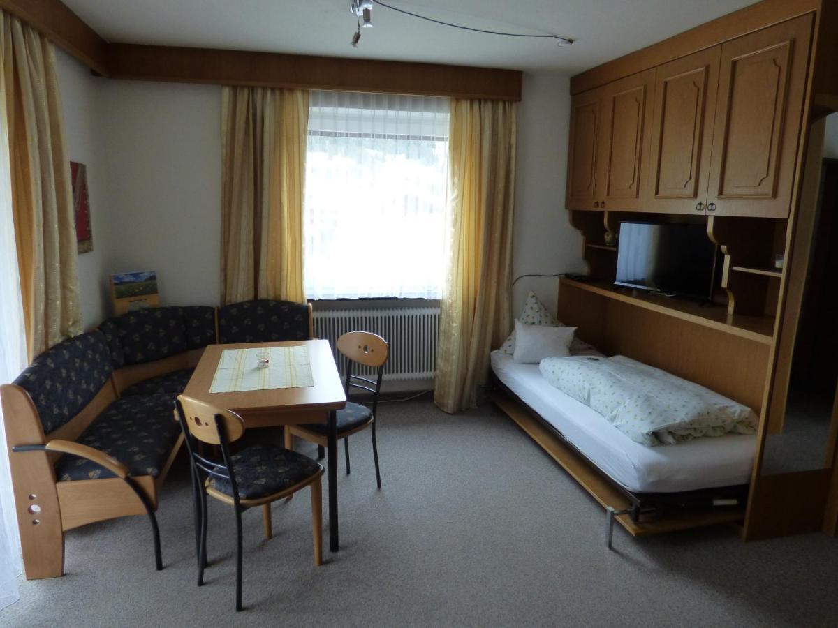Haus Alpenland Hotell Tannheim Exteriör bild