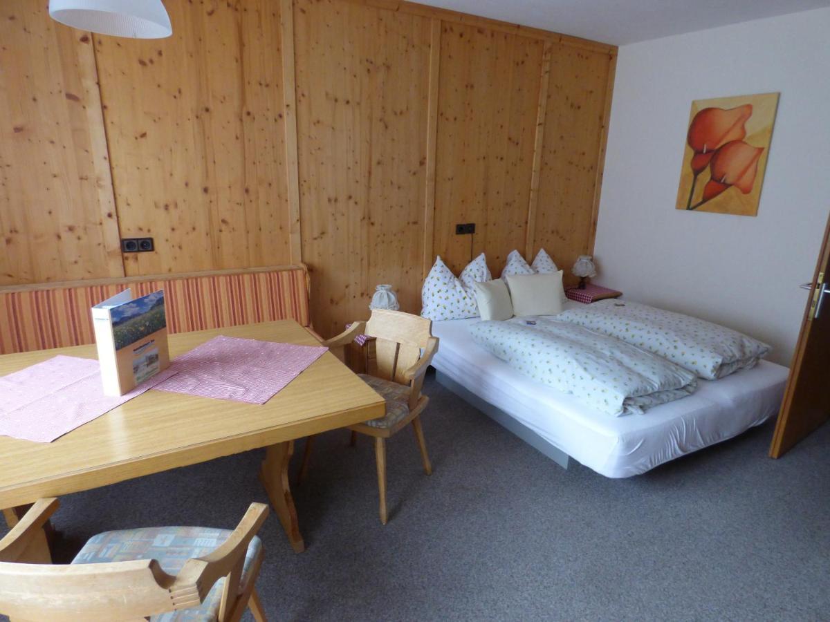 Haus Alpenland Hotell Tannheim Exteriör bild