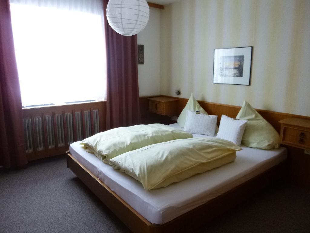Haus Alpenland Hotell Tannheim Rum bild
