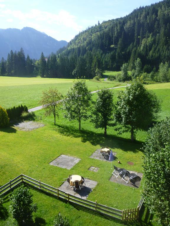 Haus Alpenland Hotell Tannheim Exteriör bild
